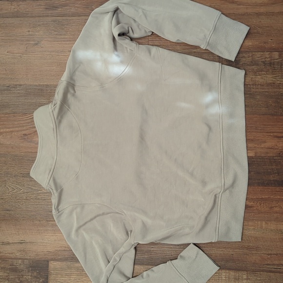 Danskin athletic top size large - Picture 4 of 4